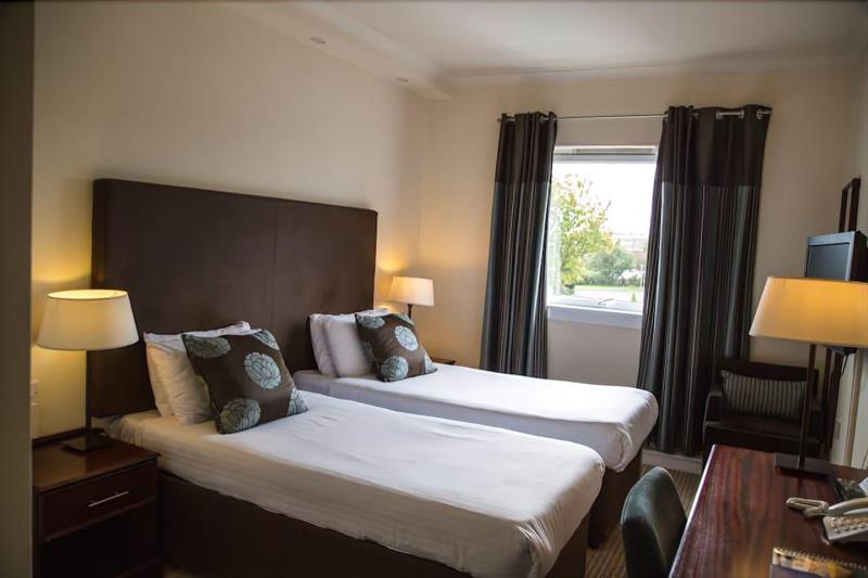 Cairn Hotel Bathgate Luaran gambar